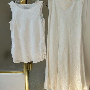 Elegant White Sleeveless Dress and Top Set